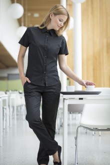 Short Sleeved Fitted Henbury H540